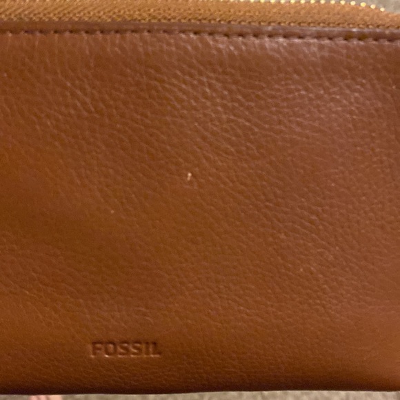 Brown Leather Fossil Wallet - Picture 9 of 10